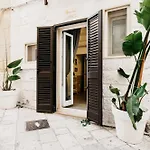 Guest house Le Contrade Vico Alba