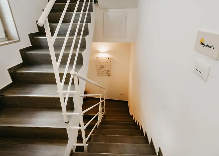 Le Contrade Vico Alba 4*