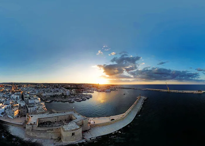 Le Contrade Vico Alba Monopoli