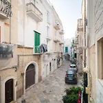 Le Contrade Vico Alba