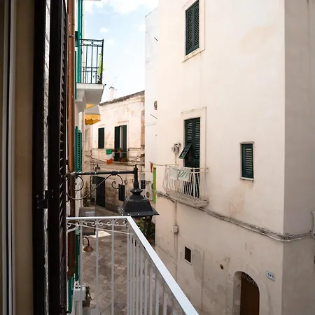 Pensjonat Le Contrade Vico Alba 4*