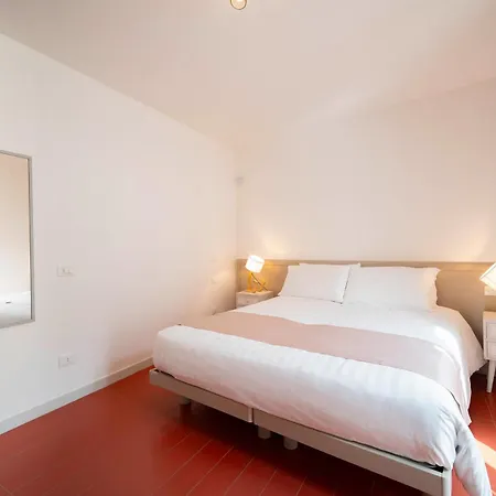 Le Contrade Vico Alba Guest house 4*