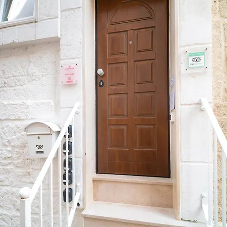 Guest house Le Contrade Vico Alba 4*