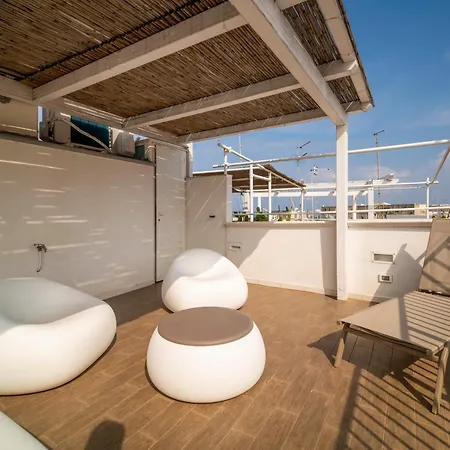 Le Contrade Vico Alba 4*